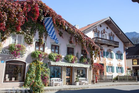 Unser Reiseprogramm 2025 - Erlebnisreiches Ammergau | Kultur & Natur im Schatten der Zugspitze