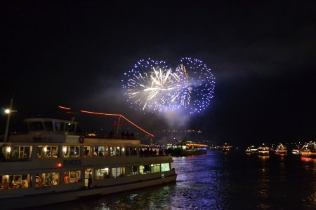Unser Reiseprogramm 2026 - »Rhein in Flammen« in Bingen und Rüdesheim - Feuerwerksevent