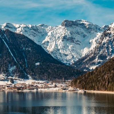 Silvesterzauber im verschneiten Tirol